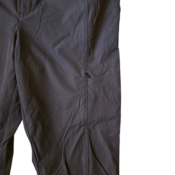 Kirkland Ladies Travel Crop Pant - Picture 5 of 6